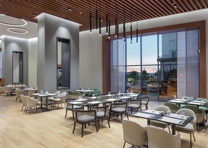 Doubletree By Hilton Hotel